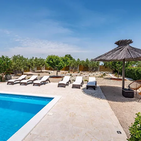 Modern In With Pool Holiday home Pristeg